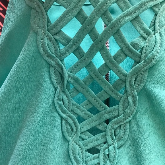 Green Dress - Picture 2 of 5